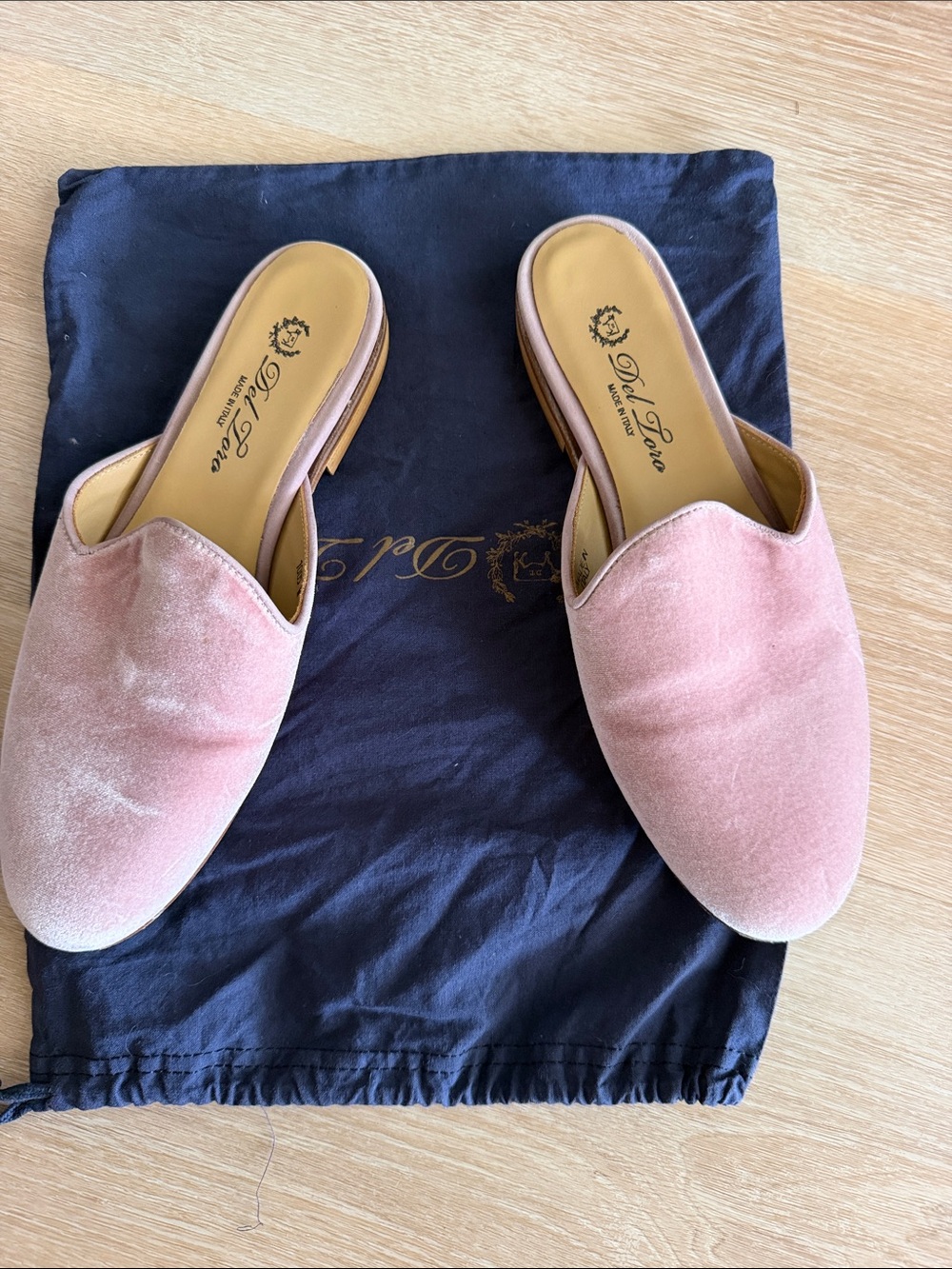 Del Toro Blush Velvet Slip-On Mules